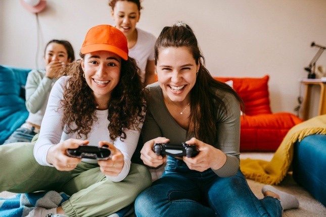 Groupe de filles gamers